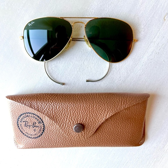1980s Ray-Ban Aviator Sunglasses - Picture 1 of 5